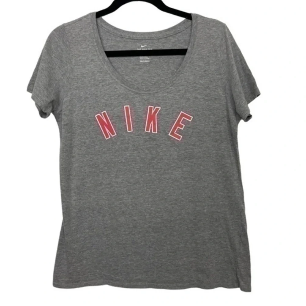 Nike Gray The Nike Tee Short Sleeve Scoop Neck T-Shirt